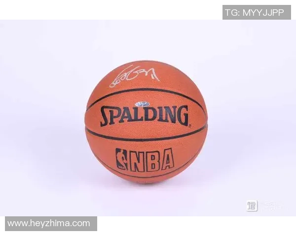 姚明亲自赠送签名篮球鞋传递运动精神与关爱青少年梦想 姚明亲自赠送签名篮球鞋传递运动精神与关爱青少年梦想