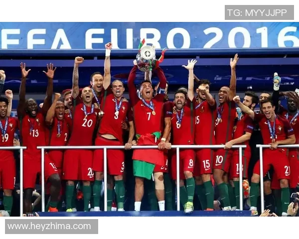 蓝白色国旗下的足球明星们如何书写传奇与荣耀的篇章