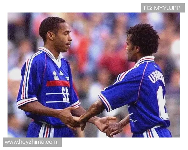 97年足球明星联赛的辉煌岁月与传奇球员的精彩瞬间回顾 97年足球明星联赛的辉煌岁月与传奇球员的精彩瞬间回顾