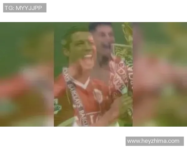 足球明星独家绝技大揭秘精彩视频带你领略球场魅力与技巧之美